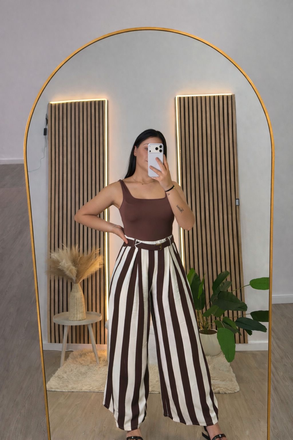 Pantalón rayas marrón