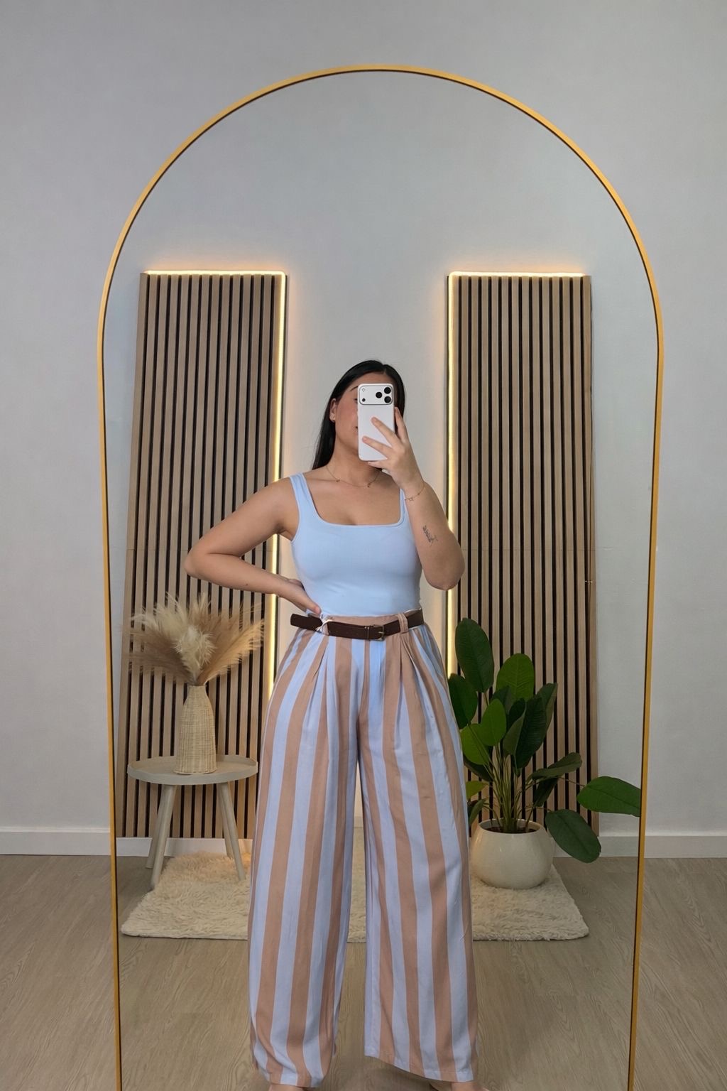 Pantalón rayas celeste y beige