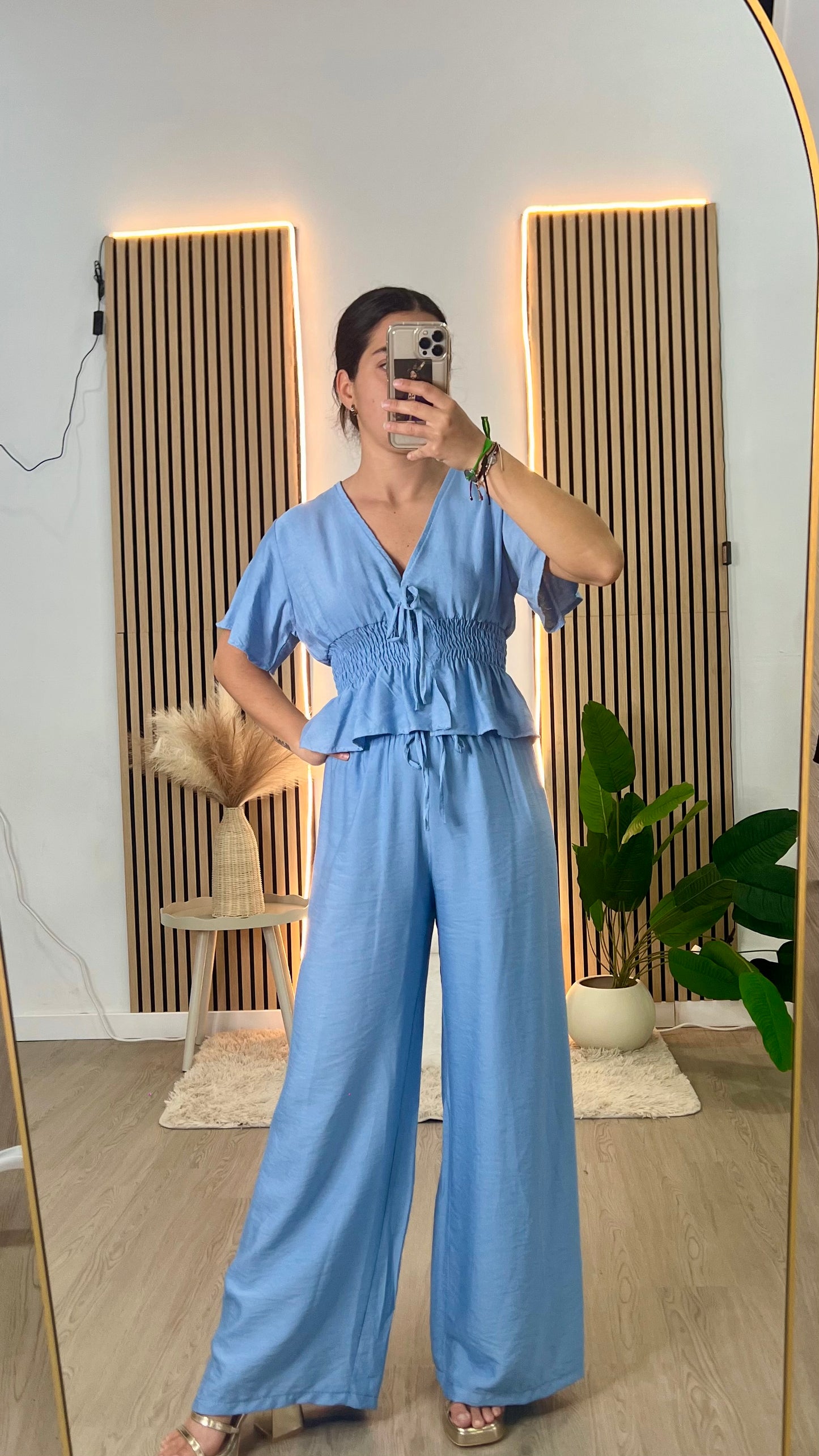 Conjunto Eva